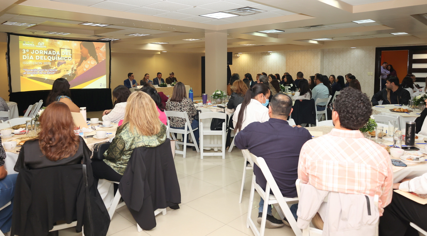 ISSSTESON capacita a químicos en su día con jornadas académicas